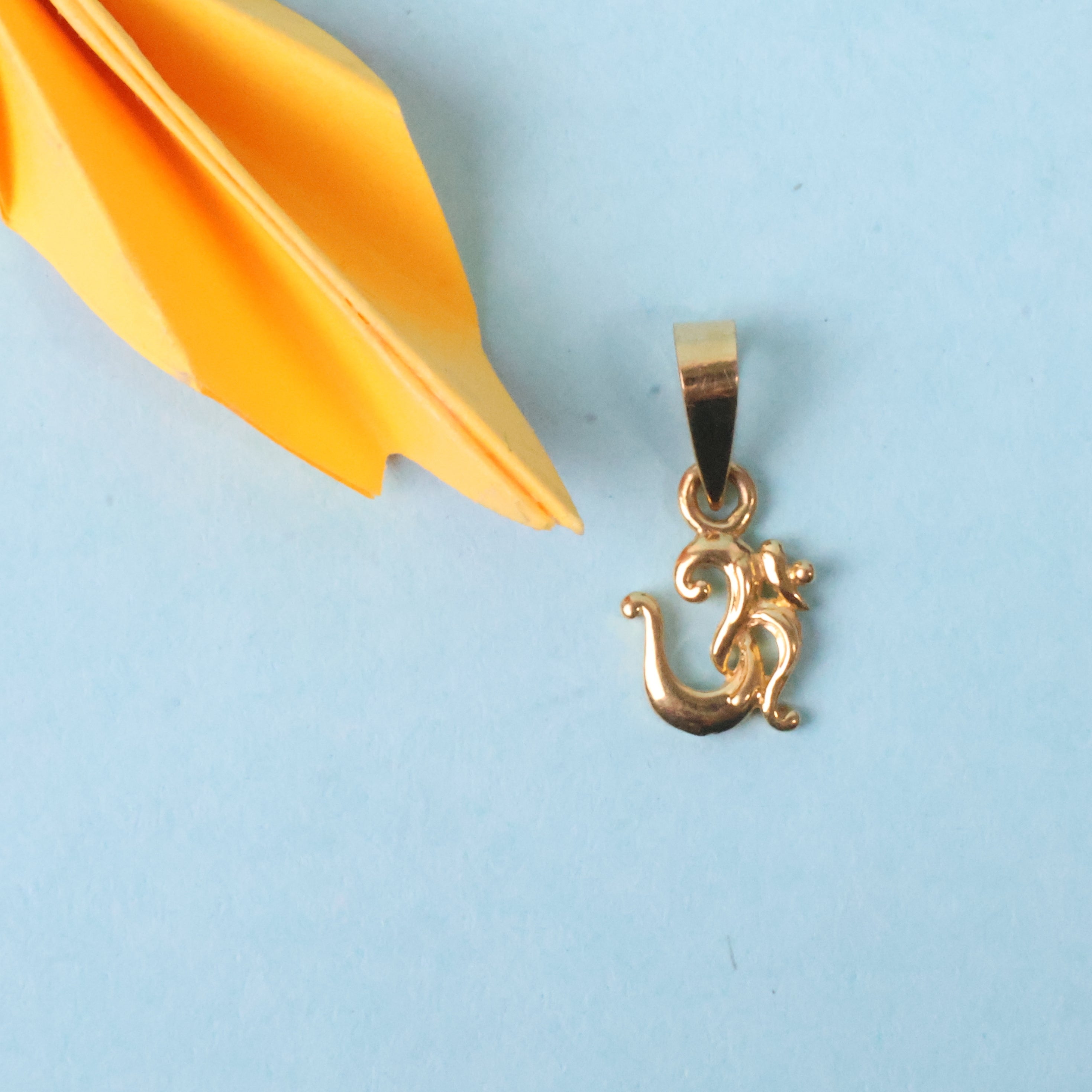 FANCY GOD LOCKET