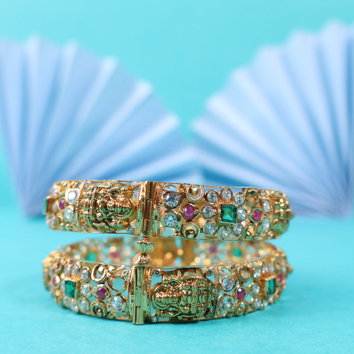 NAKSHI  STONE KADA BANGLE