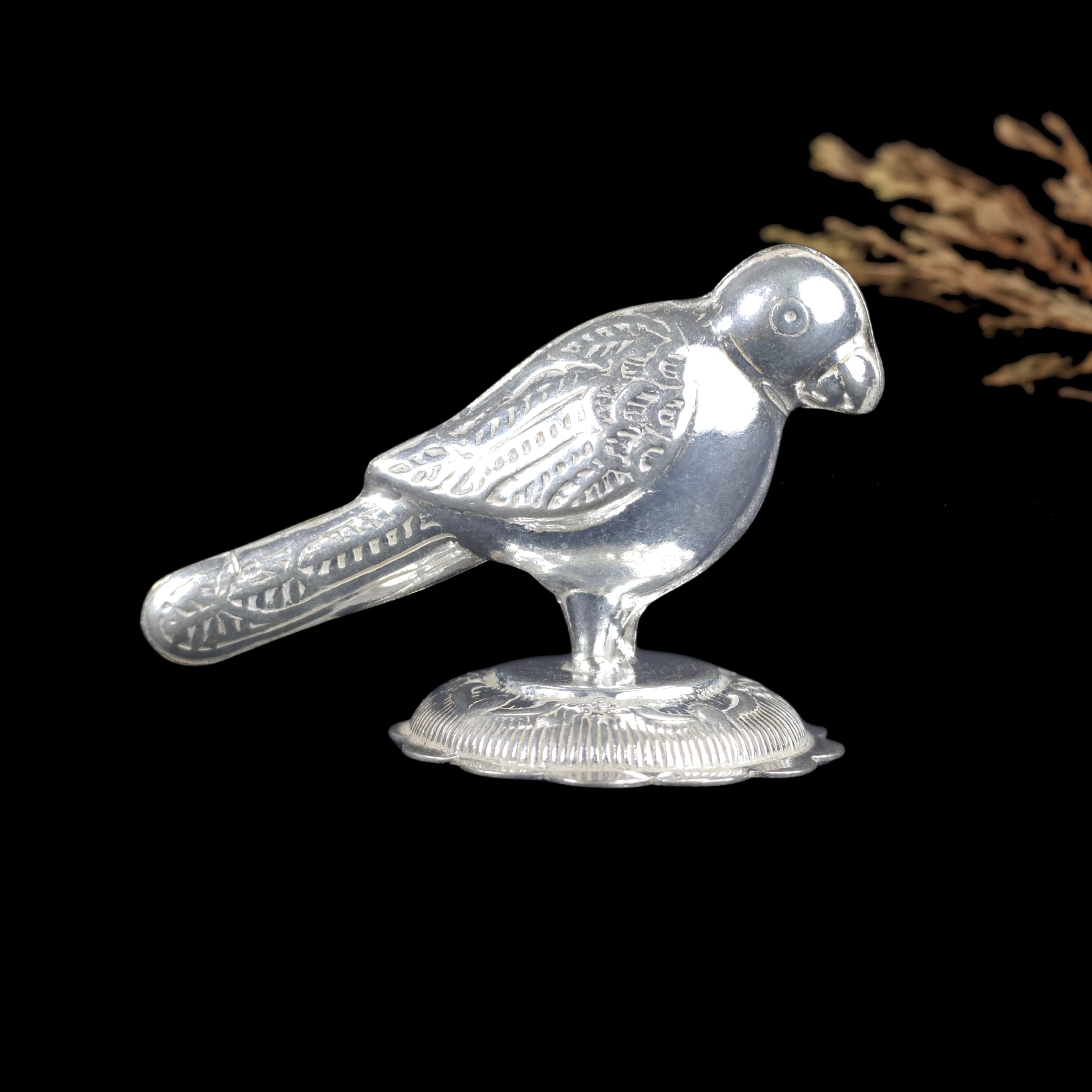 Silver Parrot Idol – Symbol of Love & Good Fortune