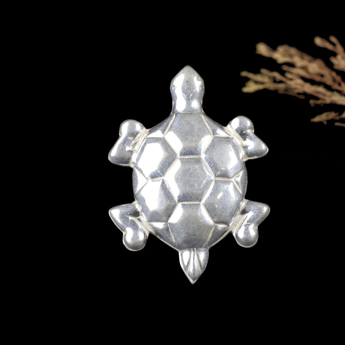 Silver Tortoise Idol – Symbol of Longevity & Prosperity