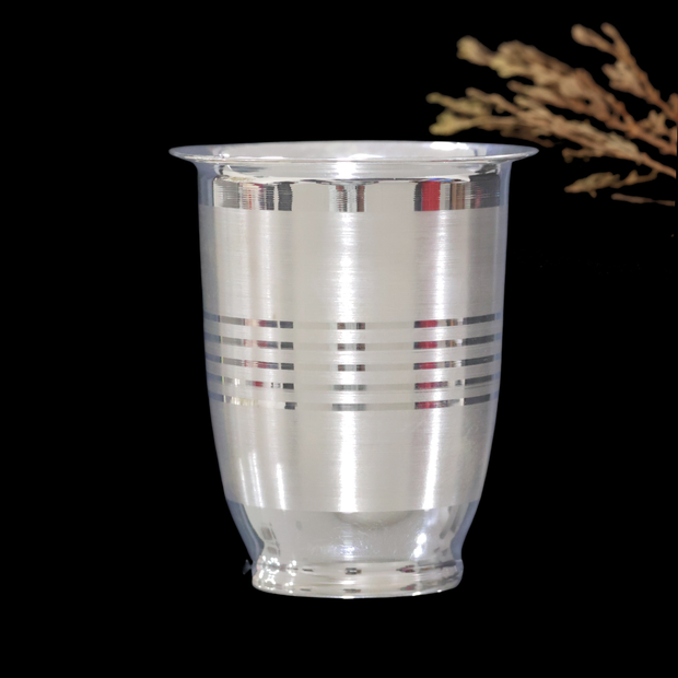 Silver Glass with Elegant Horizontal Band Design