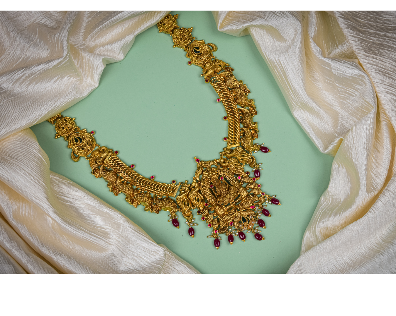 TEMPLE LONG NECKLACE