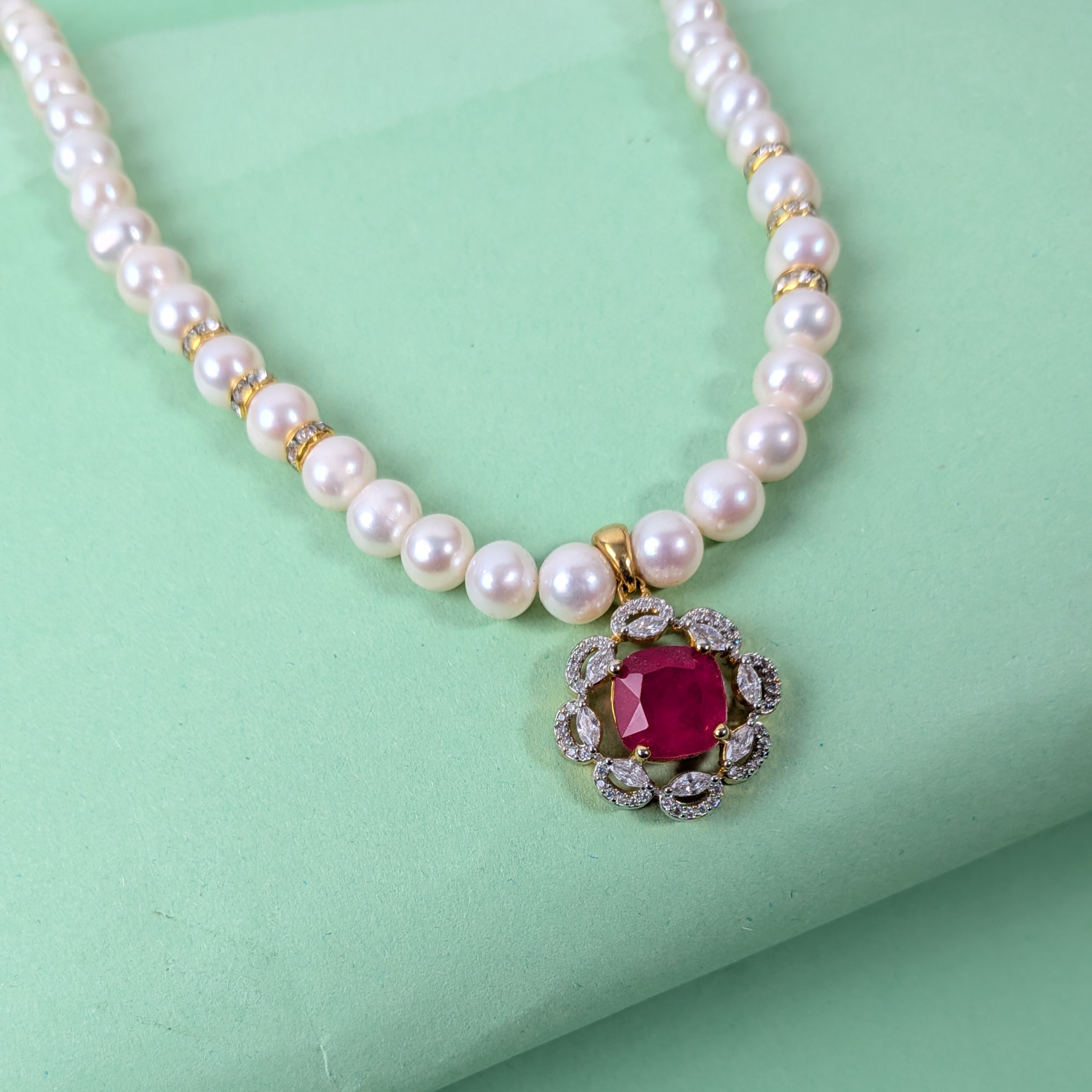 PEARLS NECKLACE SET