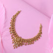 SHORT NECKLACE