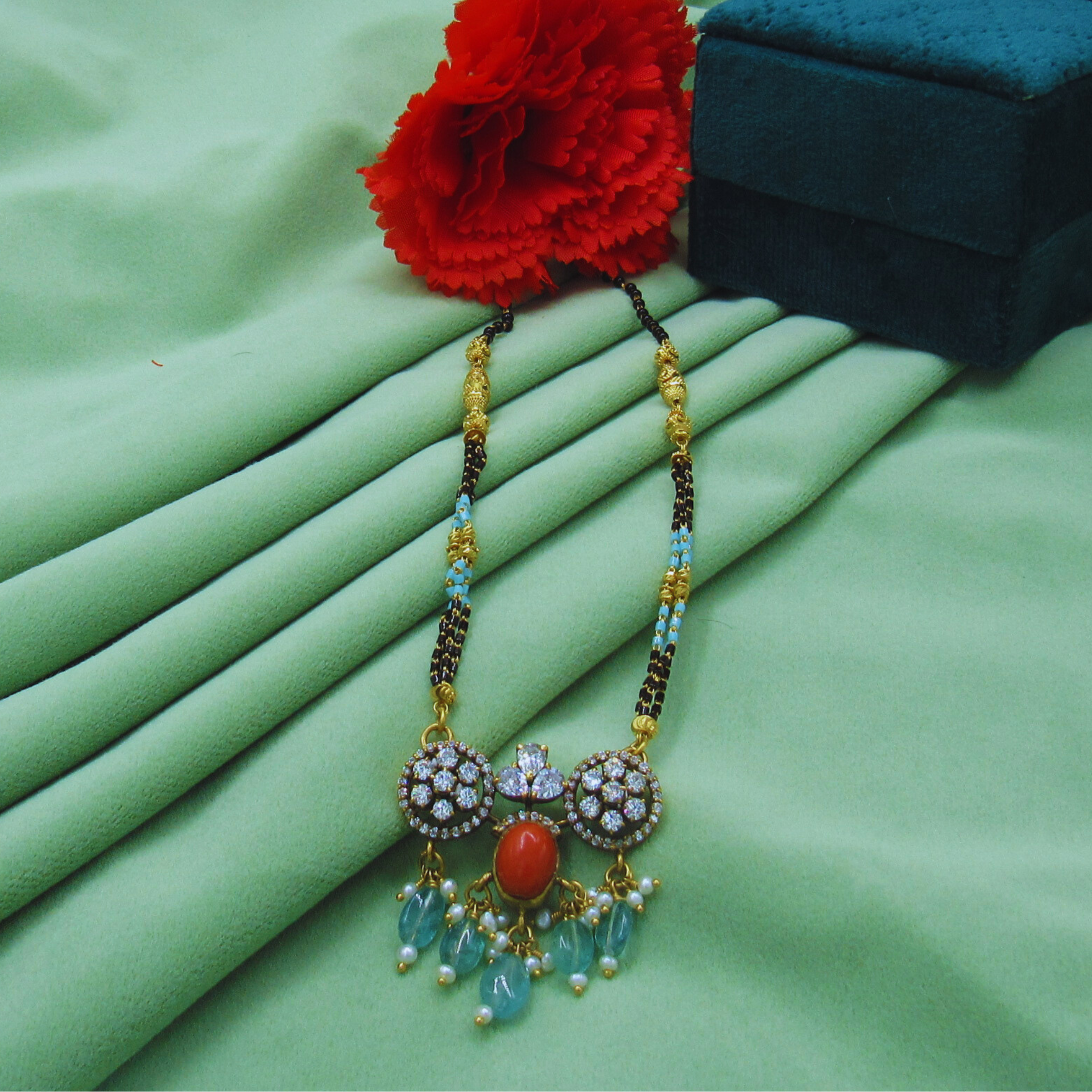 FANCY SHORT &nbsp;PLAIN BLACK BEADS