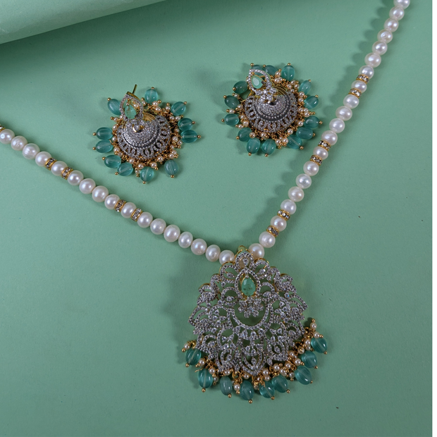 PEARLS NECKLACE SET