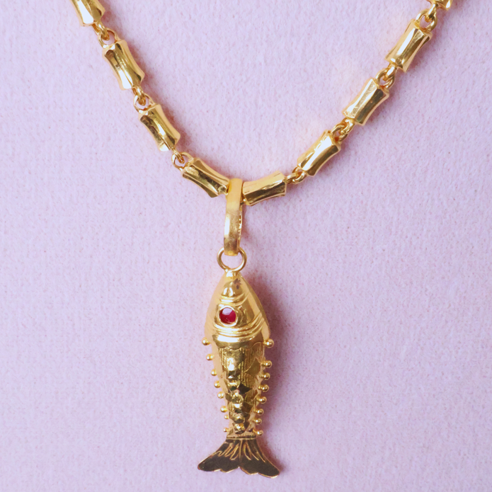 FISH PENDENT WITH CHAIN