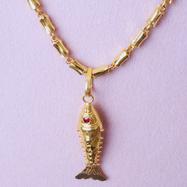 FISH PENDENT WITH CHAIN