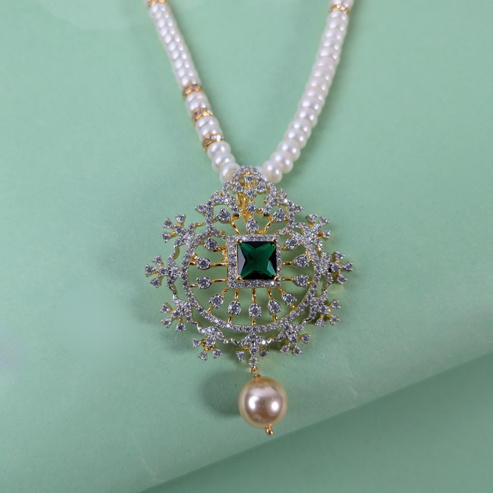 PEARLS NECKLACE SET