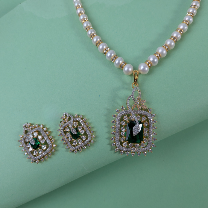 PEARLS NECKLACE SET