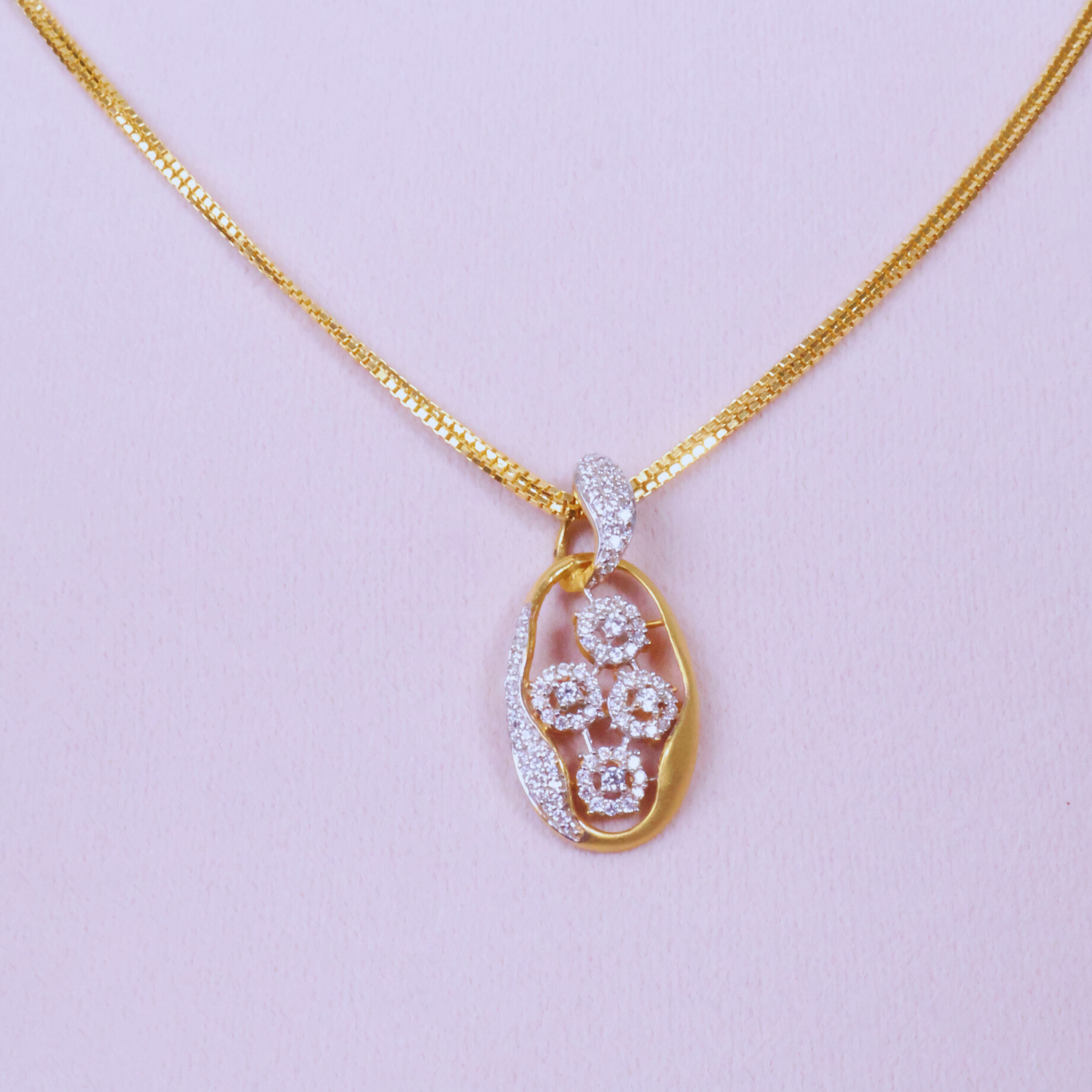 FANCY LOCKET CHAIN