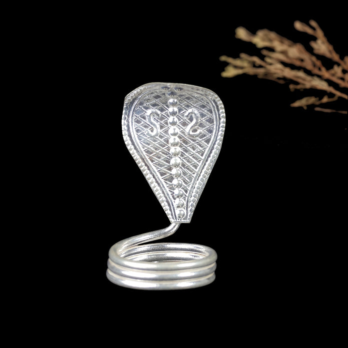Silver Snake Idol – Traditional Naga Idol for Pooja