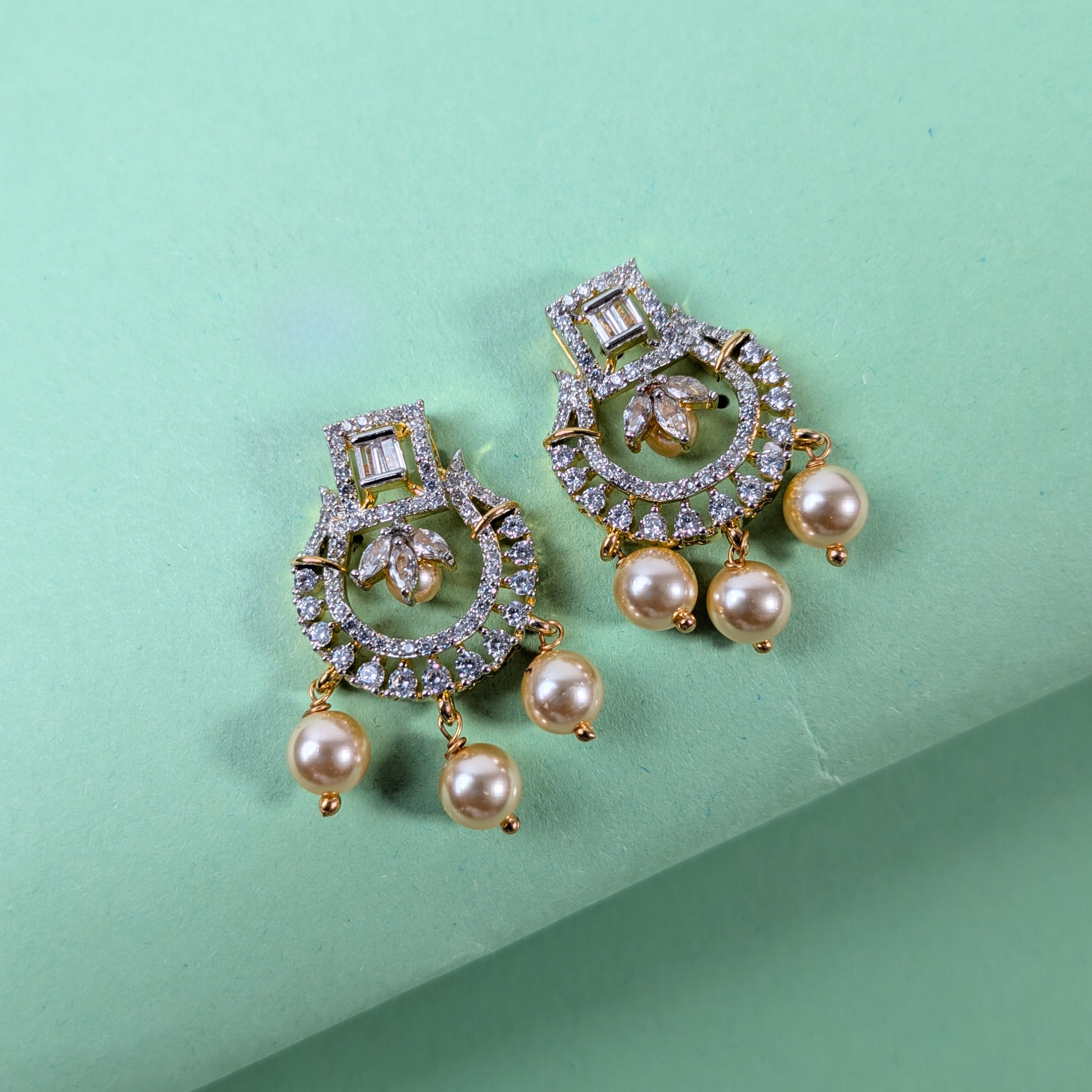 PEARLS NECKLACE SET