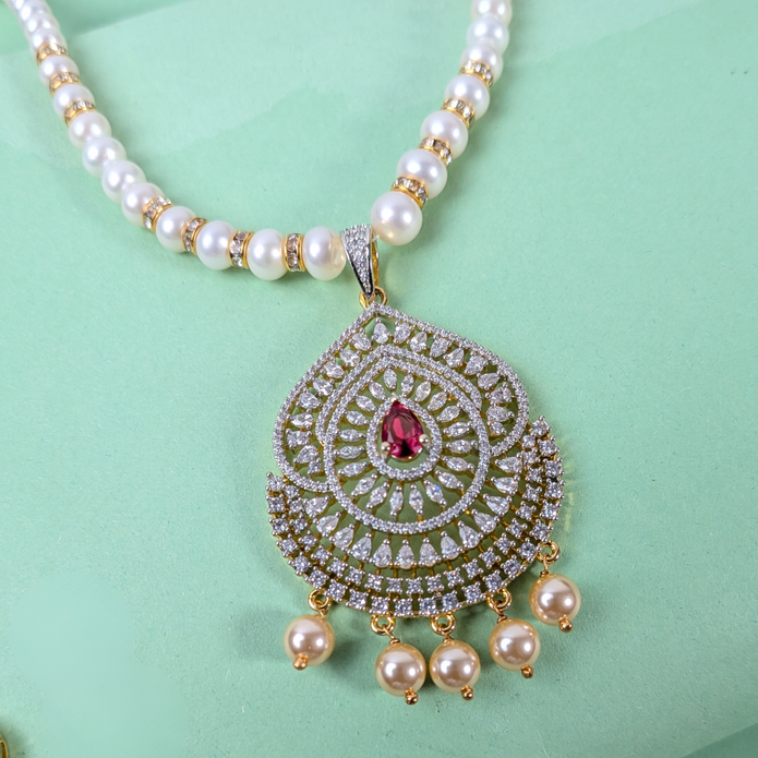 PEARLS NECKLACE SET