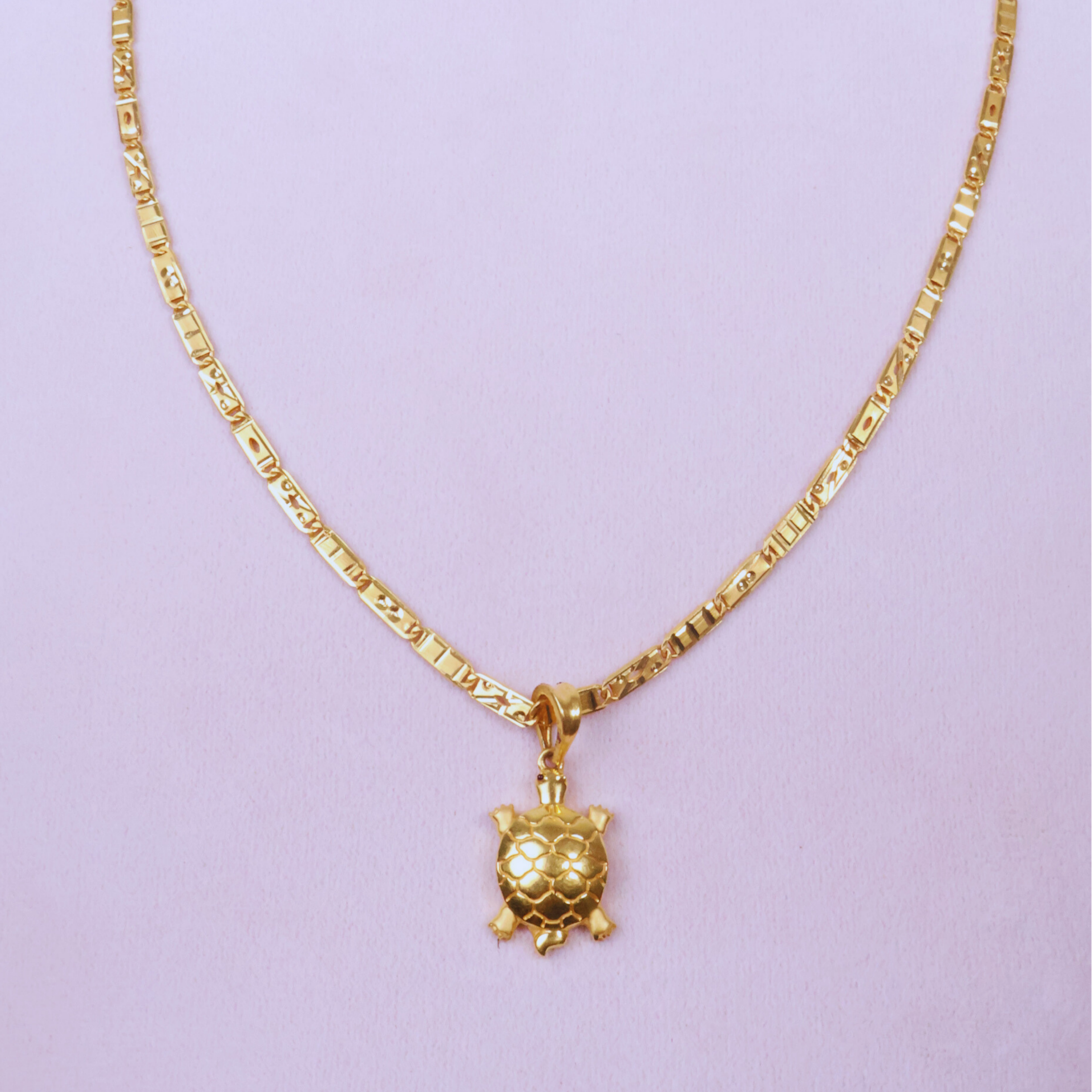 TORTOISE LOCKET CHAIN