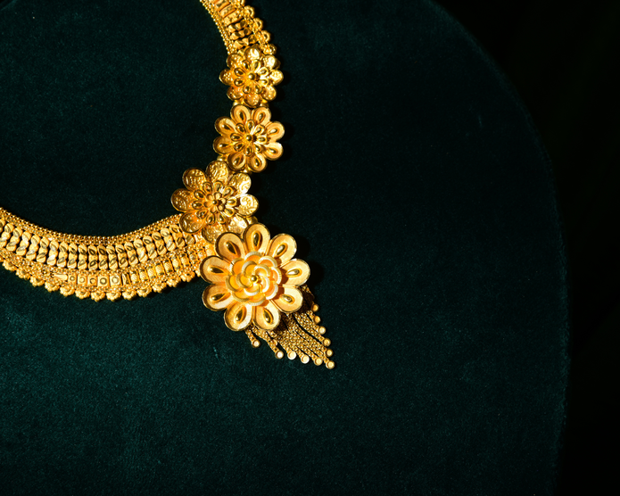 PLAIN SHORT NECKLACE