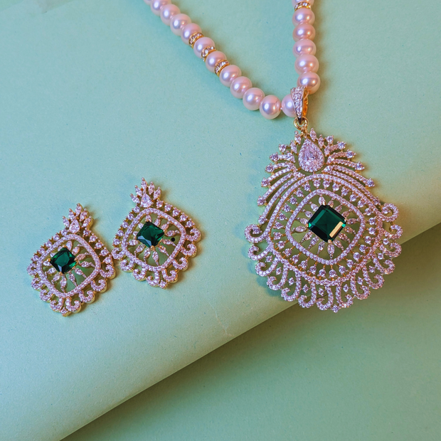 PEARLS NECKLACE SET