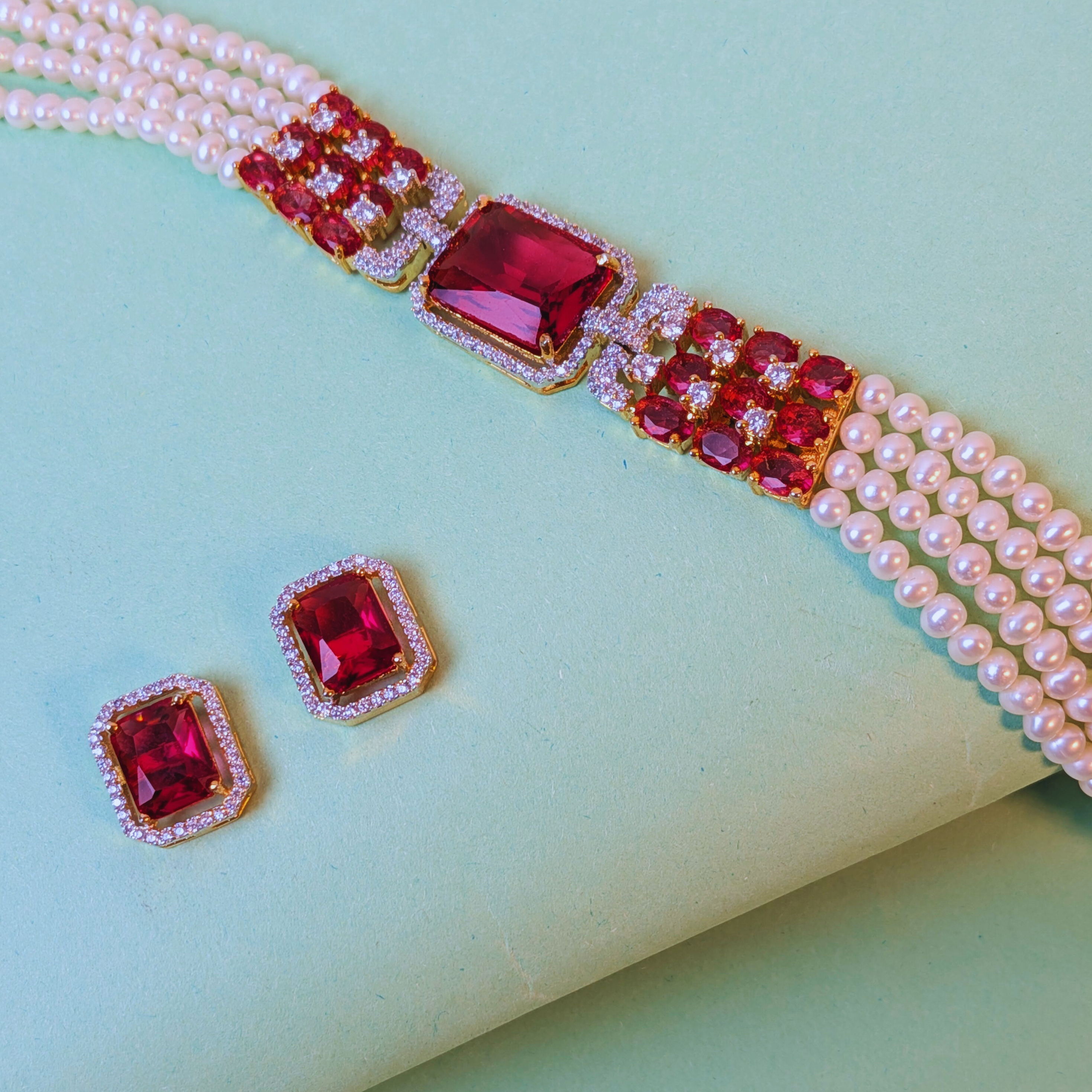 PEARLS NECKLACE SET